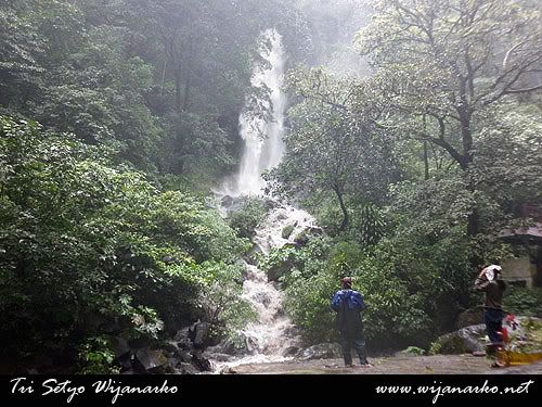 Air Terjun Kakek Bodo Air Terjun Kakek Bodo