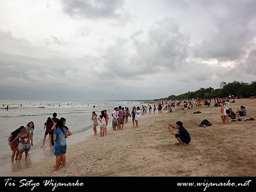 Kembali Ke Kuta Area, Ke Pantai Kuta Lagi Kembali Ke Kuta Area, Ke Pantai Kuta Lagi