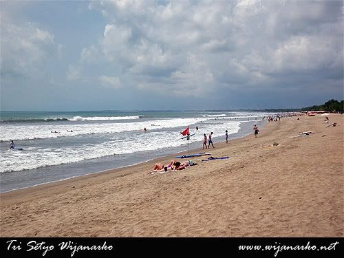 Pantai Kuta Lagi Sebelum Ke Airport Pantai Kuta Lagi Sebelum Ke Airport
