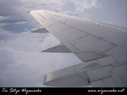 Batavia Air Boeing 737-300 Yogyakarta-Surabaya Batavia Air Boeing 737-300 Yogyakarta-Surabaya