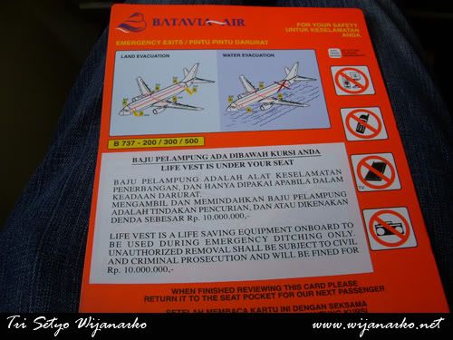 Batavia Air Boeing 737-300 Yogyakarta-Surabaya Batavia Air Boeing 737-300 Yogyakarta-Surabaya