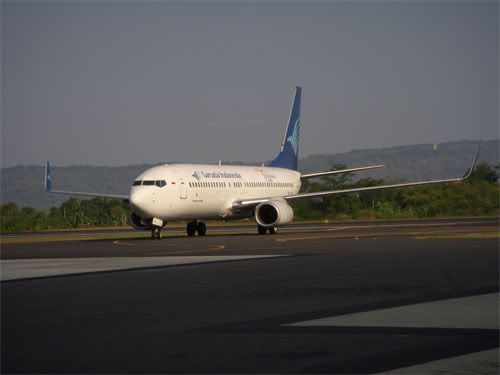Garuda Indonesia Boeing 737-800 Garuda Indonesia Boeing 737-800