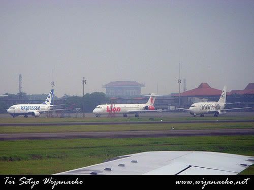 Indonesia Air Asia Boeing 737-300 Yogyakarta-Jakarta Indonesia Air Asia Boeing 737-300 Yogyakarta-Jakarta