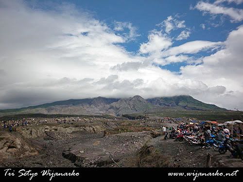 Masih Seputar Lereng Merapi Masih Seputar Lereng Merapi