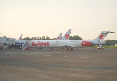 Lion Air Boeing 737-900ER Lion Air Boeing 737-900ER