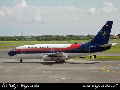Merpati Nusantara Boeing 737-200 SUB-DPS