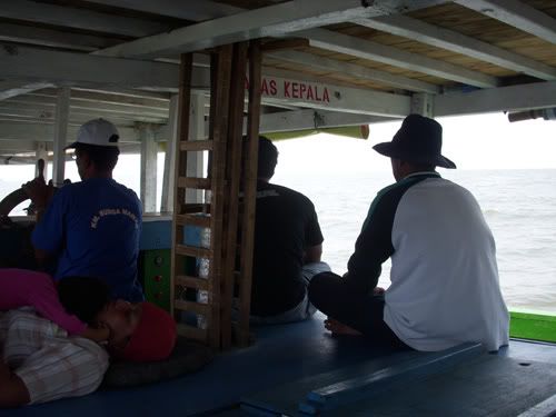 Menyeberang Tanjung Pasir-Untung Jawa Cuma 30 Menit Menyeberang Tanjung Pasir-Untung Jawa Cuma 30 Menit