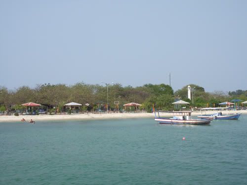 Perjalanan Singkat Ke Pulau Untung Jawa Perjalanan Singkat Ke Pulau Untung Jawa