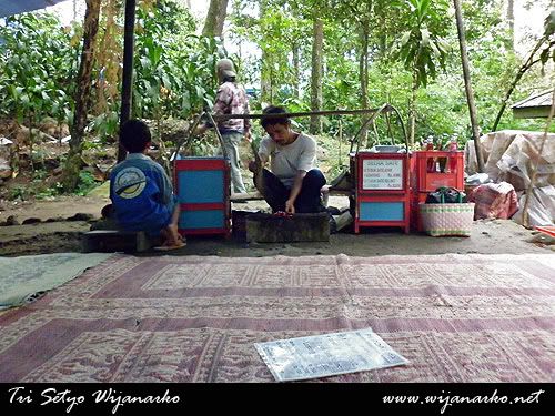 Air Terjun Grojogan Sewu Di Tawangmangu Air Terjun Grojogan Sewu Di Tawangmangu