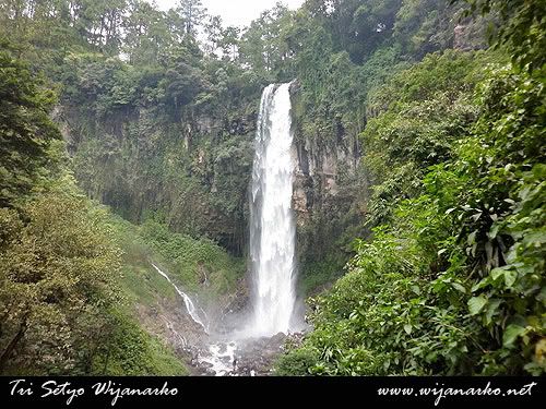 Air Terjun Grojogan Sewu Air Terjun Grojogan Sewu