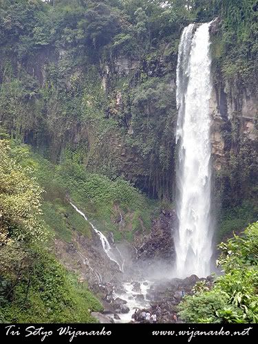 Air Terjun Grojogan Sewu Air Terjun Grojogan Sewu