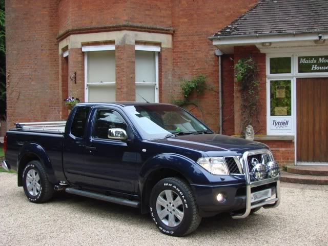 Cayman blue nissan navara #1