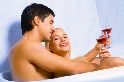 http://i562.photobucket.com/albums/ss66/coupleschoice/Bathtub.jpg