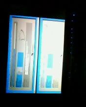 HP dv9000 bị chia đôi màn hình! Nhờ giúp đỡ gấp!!!