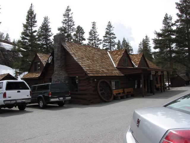 tioga pass resort bulding 300509