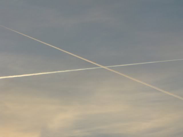 vapour trails 310509