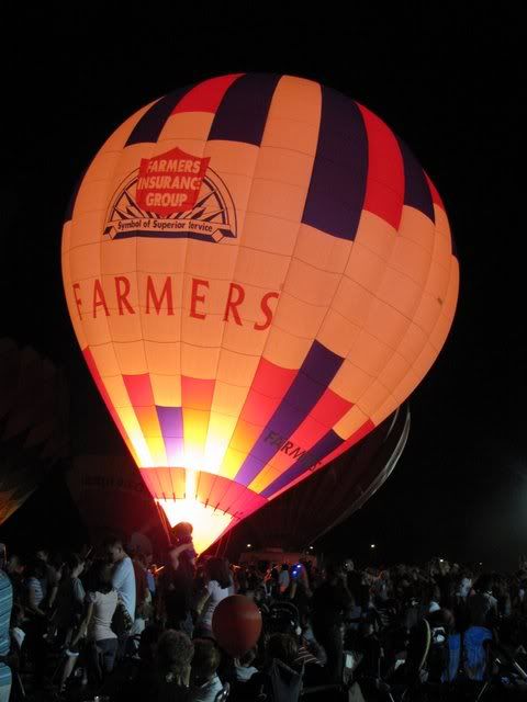 farmers' insurance co balloon 180909
