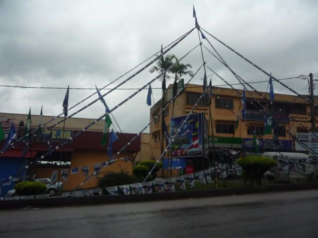 Tenang, Labis