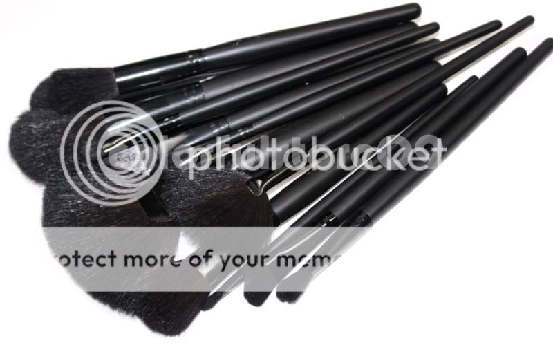 New 32 Pcs black color Professional Make up Brush set  