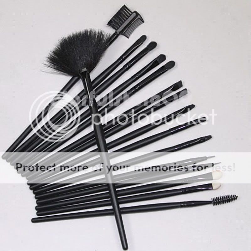 New 32 Pcs black color Professional Make up Brush set  