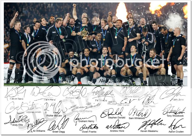 NEW ZEALAND ALL BLACKS RUGBY WORLD CUP WINNERS 2011 TEAM SIGNED 