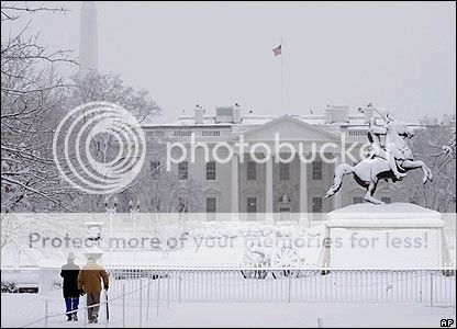 WhiteHouseSnow.jpg picture by madhedge