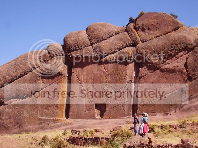 Aramu_Muru_doorway_big1.jpg